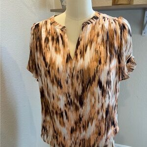 cupcakes & cashmere Tan and Brown Patterned Blouse